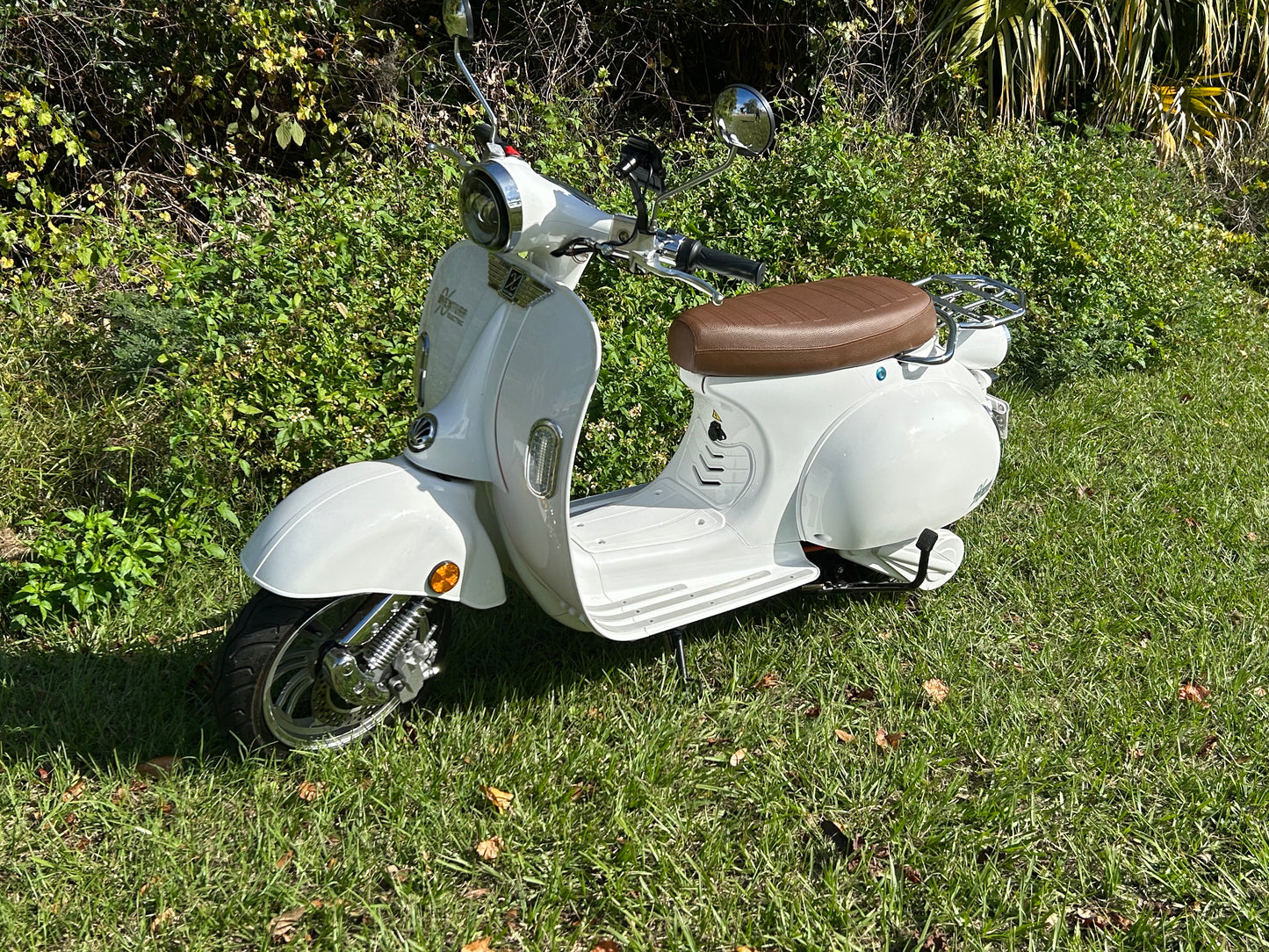 AVENTURA-X EV30 Electric Moped Scooter