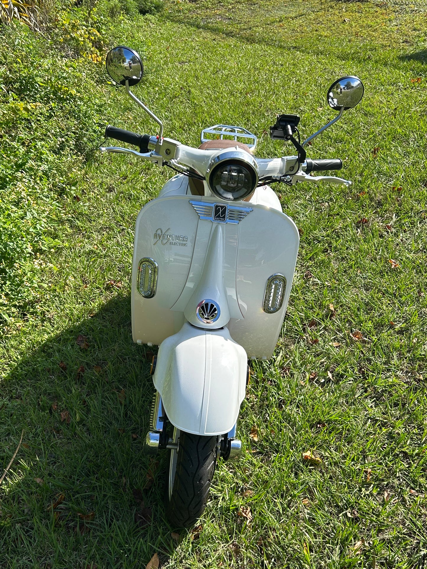 AVENTURA-X EV30 Electric Moped Scooter