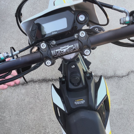 video showing installation and removal of gauge protector