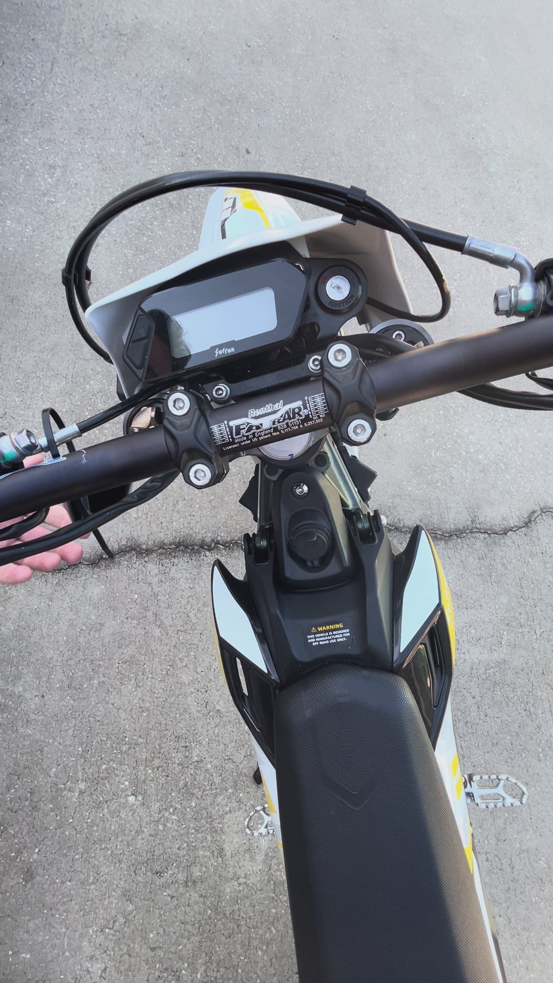 video showing installation and removal of gauge protector